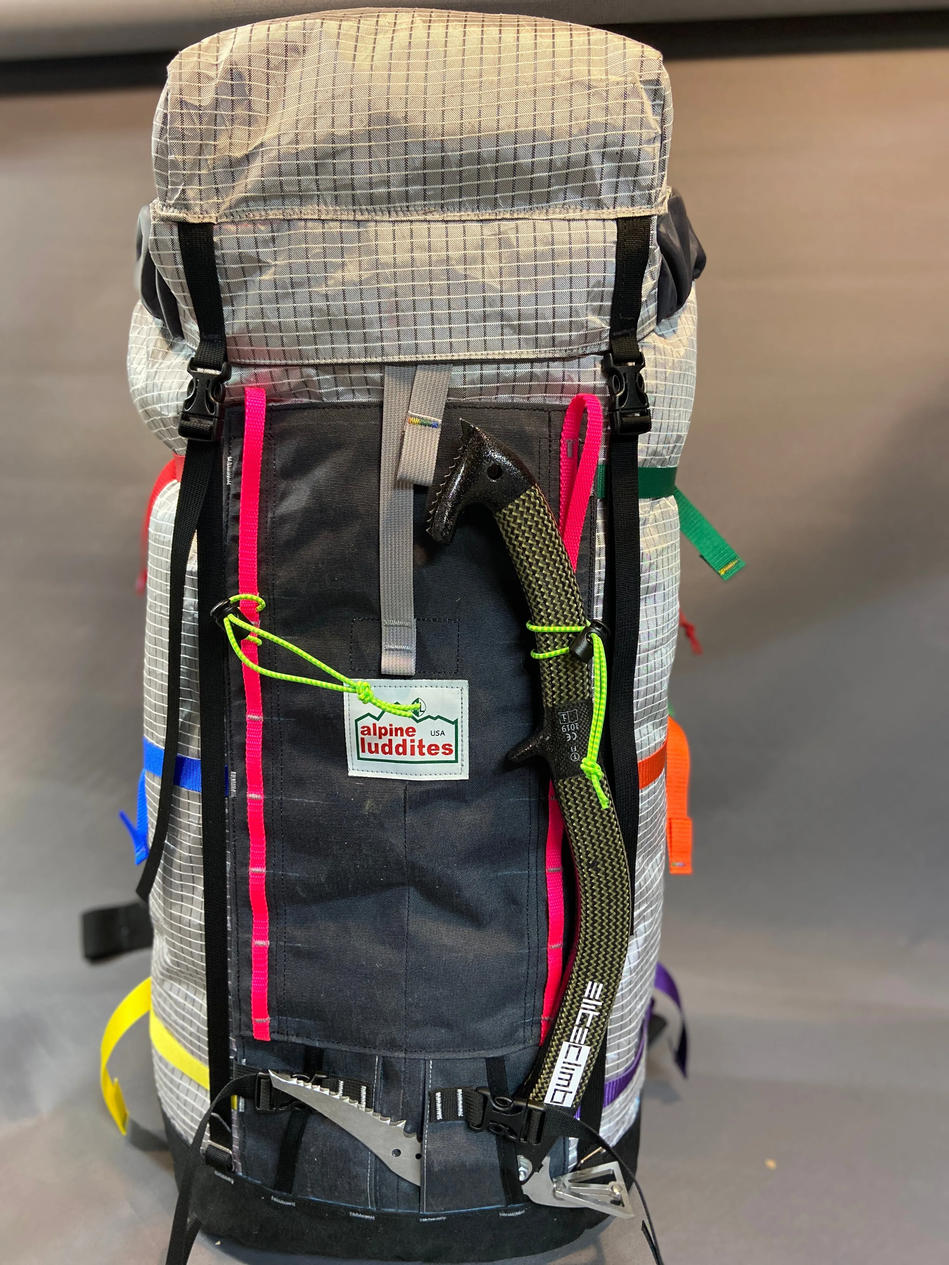 Alpine Machine 30- 50 Liter Pack
