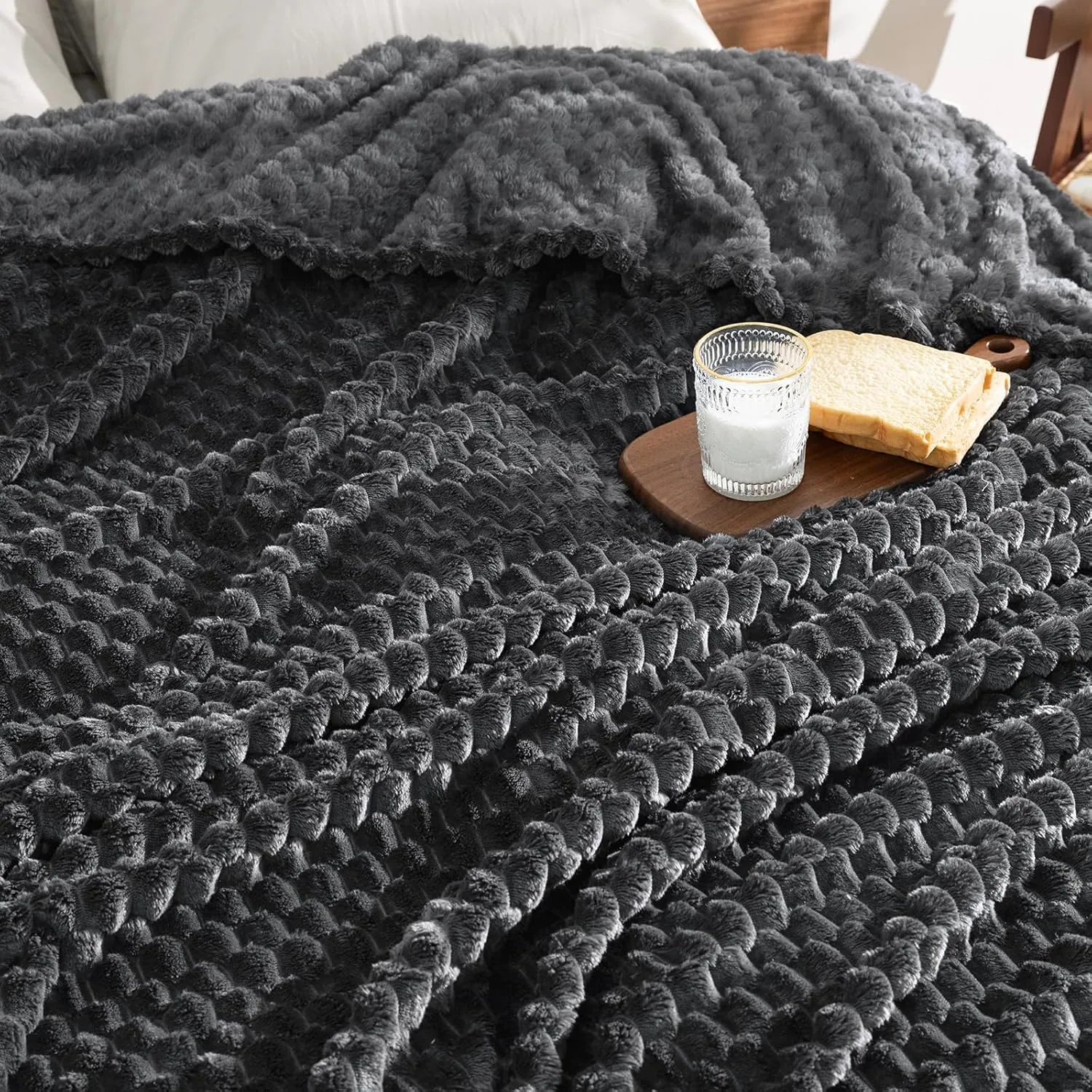 David's Home Ultra Soft Fleece Blanket Queen Size, Warm Lightweight 3D Jacquard Flannel Blanket for Fall Winter, Fluffy Cozy Luxury Plush Suitable for Bed Room Decor,90"x90", Dark Grey