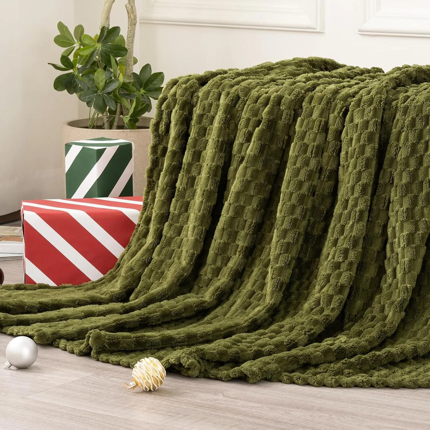 David's Home Ultra Soft Fleece Blanket Twin Size, Warm Lightweight 3D Jacquard Flannel Blanket for Fall Winter, Fluffy Cozy Luxury Plush Suitable for Bed Room Decor,66"x90", Oliva Green