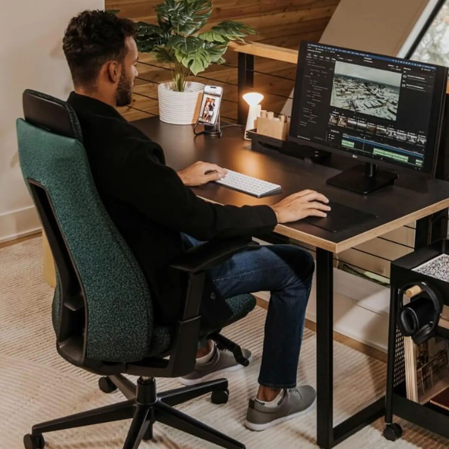 Haworth Fern Office Chair – Ergonomic and Stylish Desk Chair with Breathable Mesh Finish - Without Lumbar Support (Cornflower)