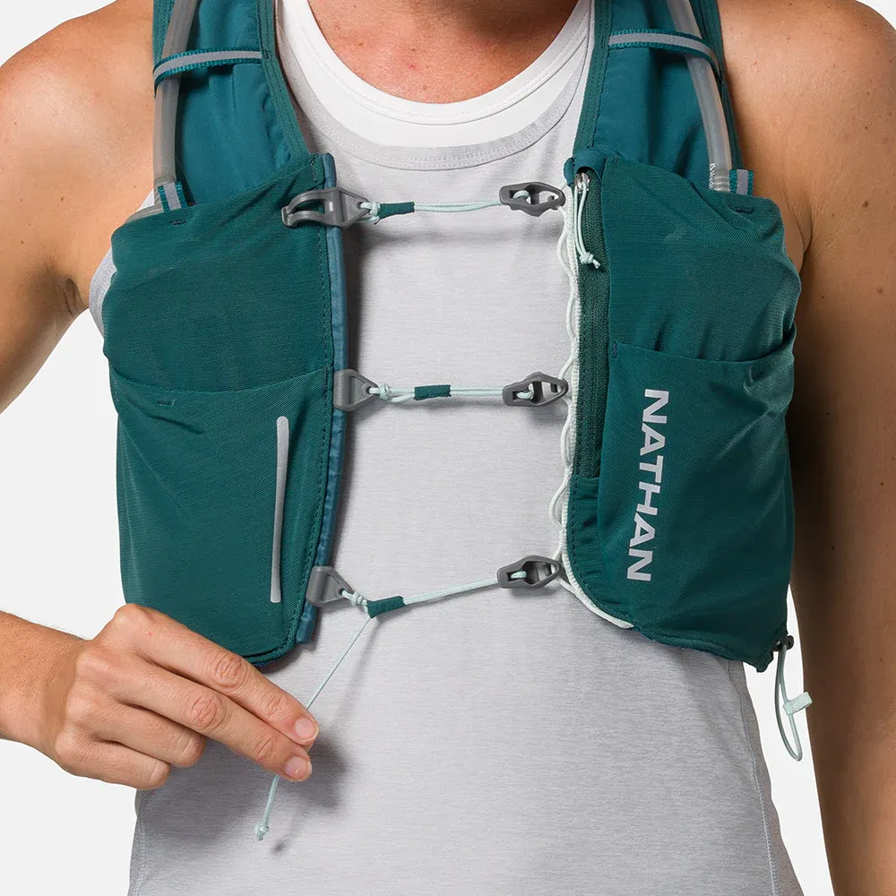 Nathan Women's Pinnacle Pro 6L Hydration Pack