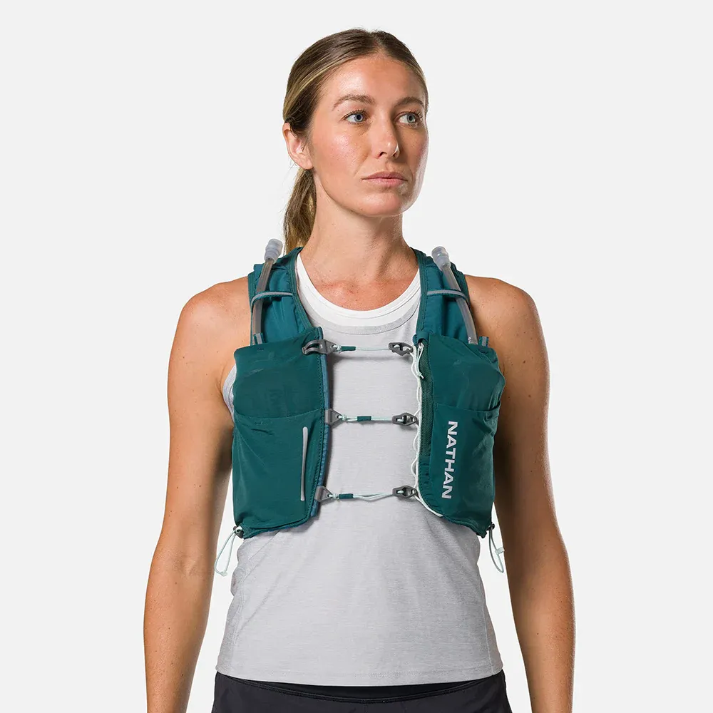 Nathan Women's Pinnacle Pro 6L Hydration Pack
