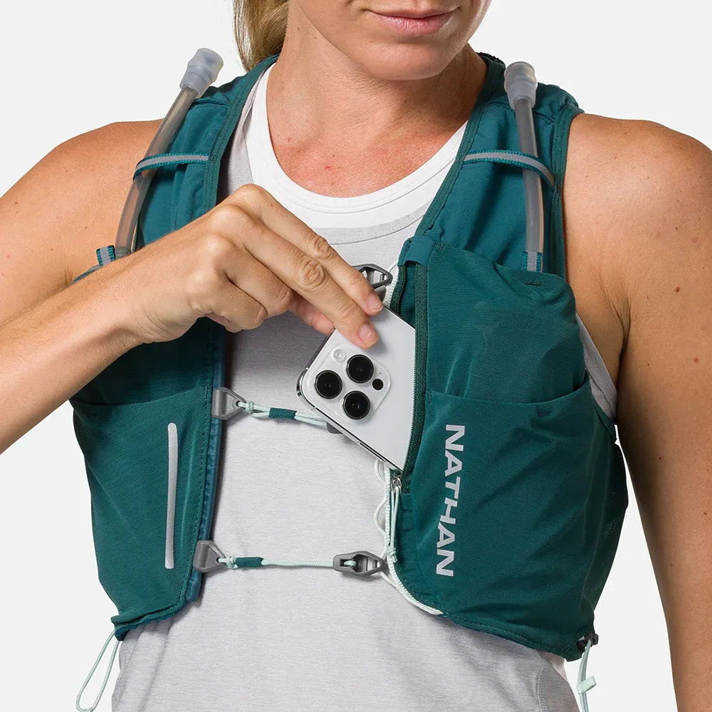 Nathan Women's Pinnacle Pro 6L Hydration Pack