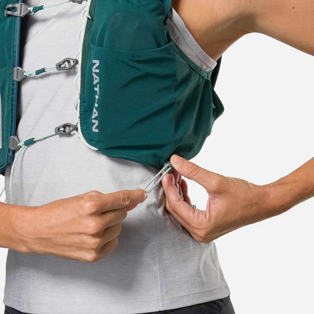 Nathan Women's Pinnacle Pro 6L Hydration Pack