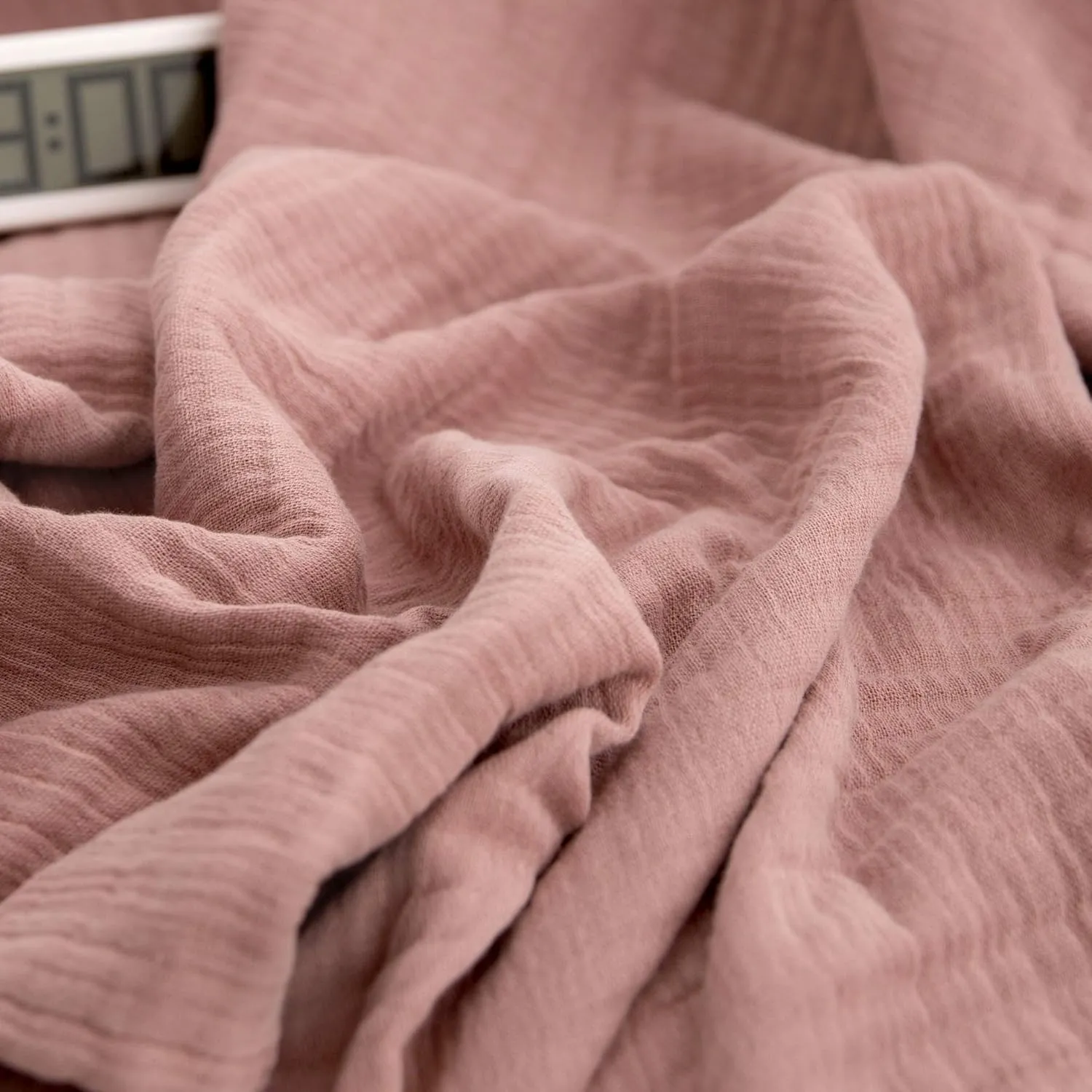 Simple&Opulence Cotton Muslin Throw Blanket for Bed, Couch, Knit Woven Gauze Blanket with Tassels, Soft Lightweight Cozy Pre-Washed Breathable Farmhouse Decoration for All-Season (Dusty Rose)