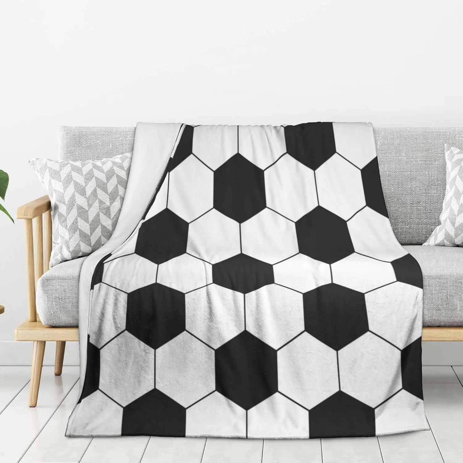 Soccer Throw Blanket, 320gsm Kids Blanket Fluffy Cozy Soft Warm Plush Lightweight Decorative Blanket Gifts for Boys Girls Women Men Baby, Blankets Quilt for Bed Sofa Chair Couch(60"x50")
